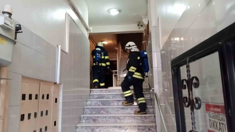 Eskişehir’de Şehir Merkezinde Yangın Paniği