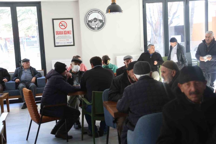 Melikgazi’de Yaşlılar ‘eski Çınarlar Yaşam Merkezi’nde Çok Mutlu