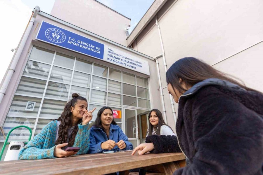 Gülnar’da Öğrencilere Ev Gibi Yurt Hizmeti