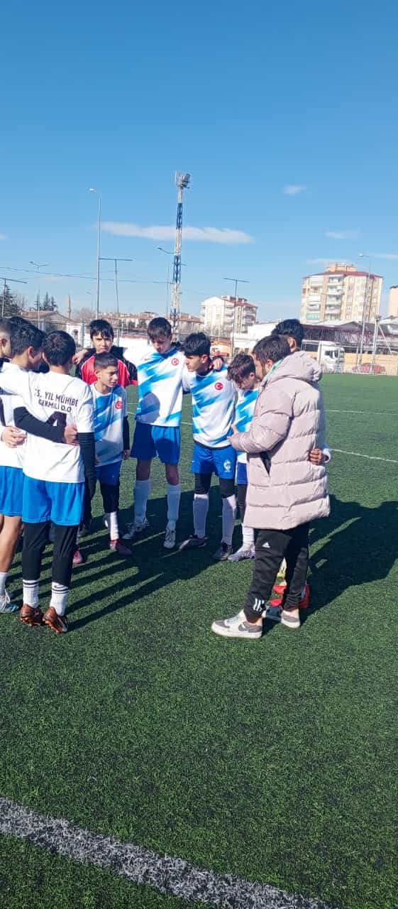 Talas 75. Yıl Mühibe Germirli Ortaokulutürkiye Şampiyonası’na Hazırlanıyor