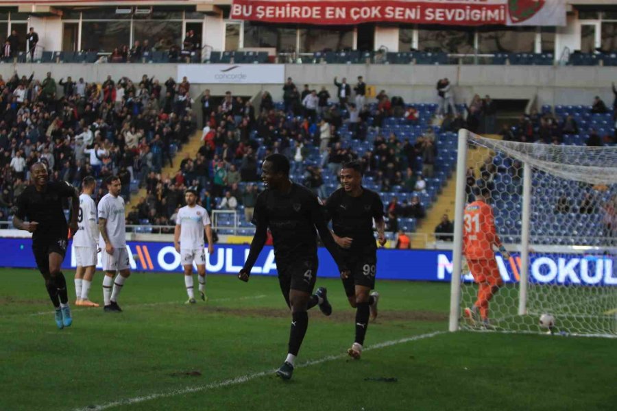 Trendyol Süper Lig: Hatayspor: 1 - Fatih Karagümrük: 0 (ilk Yarı)