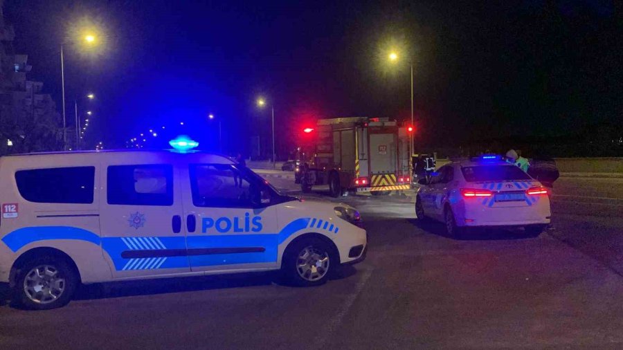 Gizli Buzlanma Kazayı Beraberinde Getirdi: 2 Yaralı