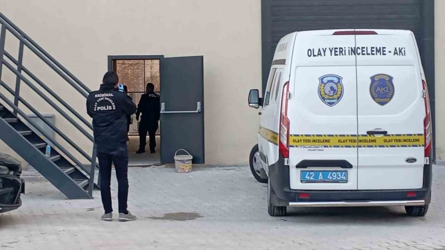 İş Yerinde Asansörün Halatı Koptu: 1’i Ağır 3 Yaralı