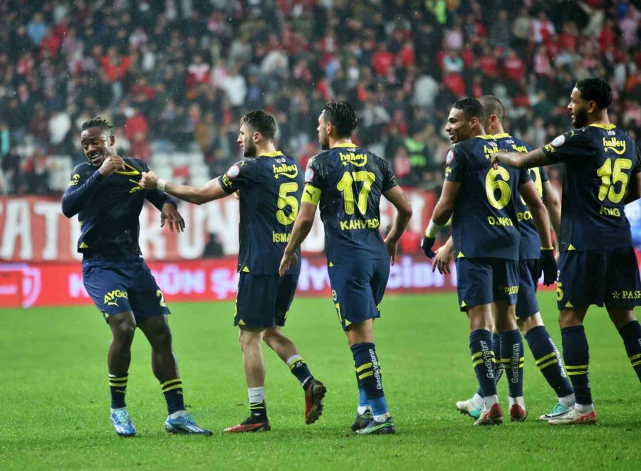 Trendyol Süper Lig: Antalyaspor: 0 - Fenerbahçe: 2 (maç Sonucu)