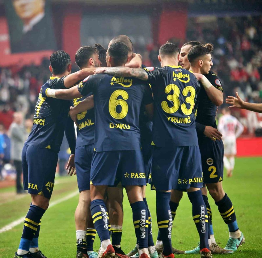 Trendyol Süper Lig: Antalyaspor: 0 - Fenerbahçe: 2 (maç Sonucu)