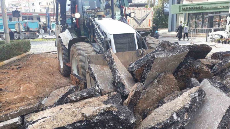 Alanya’da Başkent Kavşağı İle Yunus Emre Caddesi Arası Yenileniyor