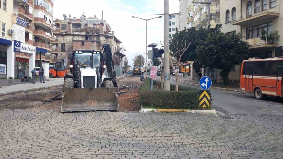 Alanya’da Başkent Kavşağı İle Yunus Emre Caddesi Arası Yenileniyor