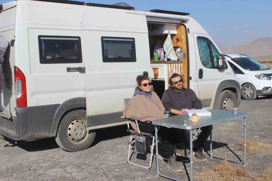 Meke Gölü Kış Mevsiminde De Yabancı Turistlerin Uğrak Yeri Oluyor