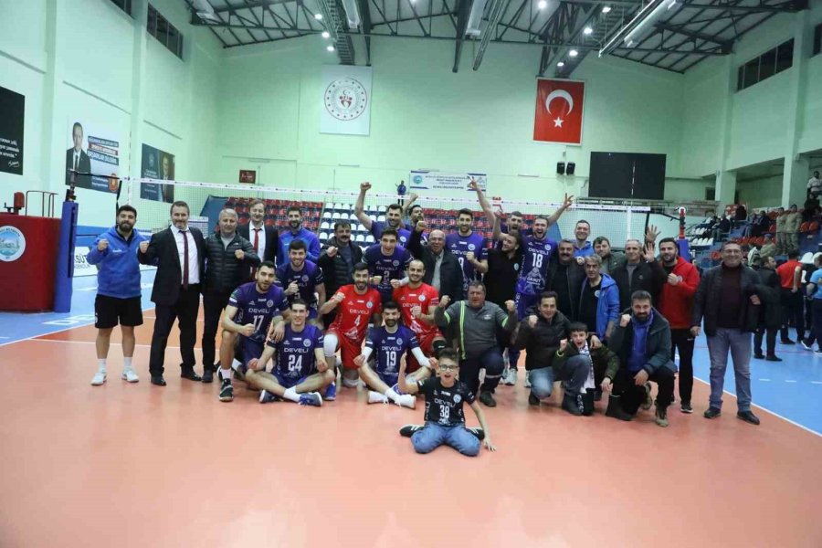 Axa Sigorta Efeler Ligi: Develi Belediyespor: 3- Türşad: 1