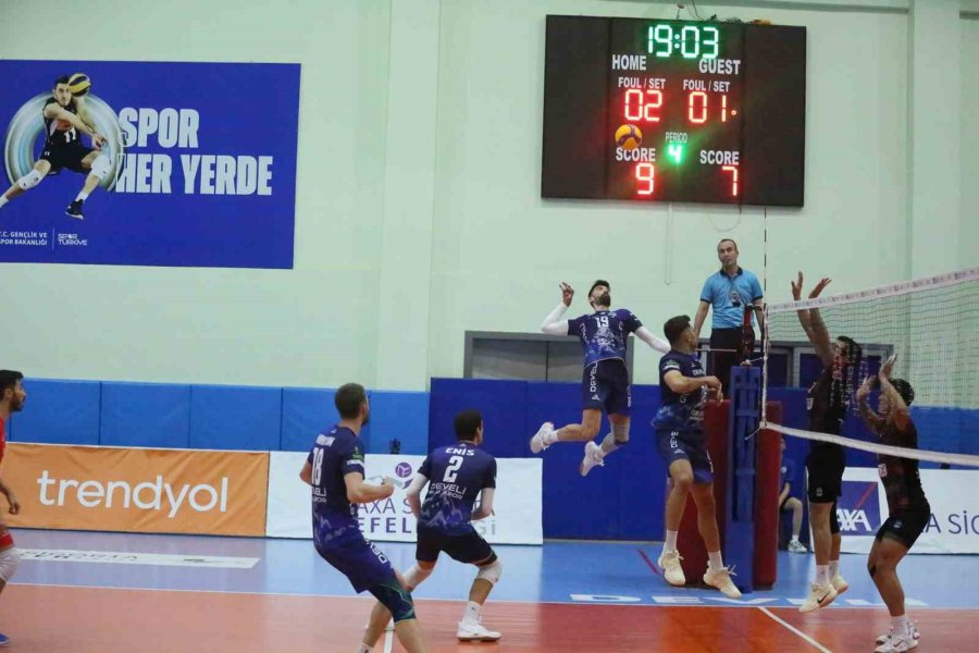 Axa Sigorta Efeler Ligi: Develi Belediyespor: 3- Türşad: 1