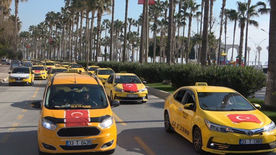 İzmir’de Cinayete Kurban Taksici, Mersin’de 450 Taksicinin Düzenlediği Konvoyla Anıldı