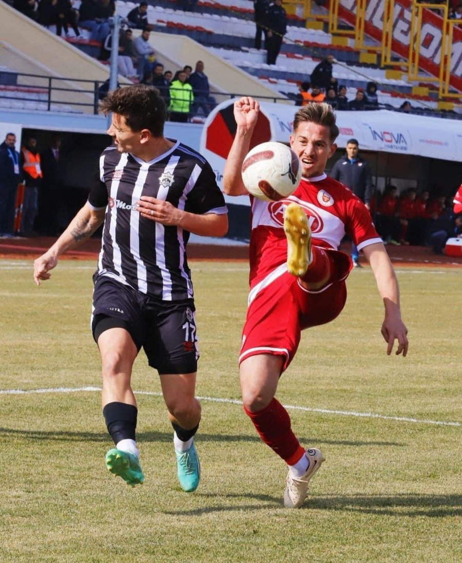 Tff 2. Lig: 68 Aksaray Belediyespor: 0 - Karaman Fk: 2