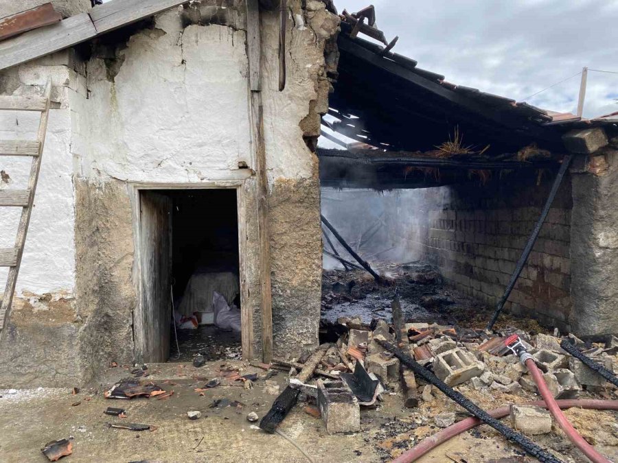 Konya’da Müstakil Evin Aşhanesinde Yangın