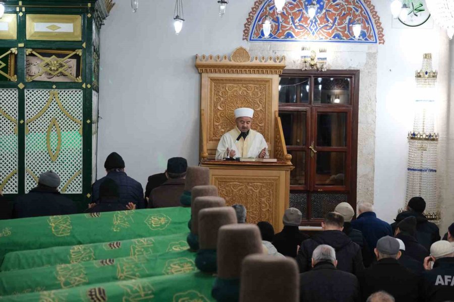 Karaman’da 6 Şubat Depreminde Hayatını Kaybedenler Anıldı