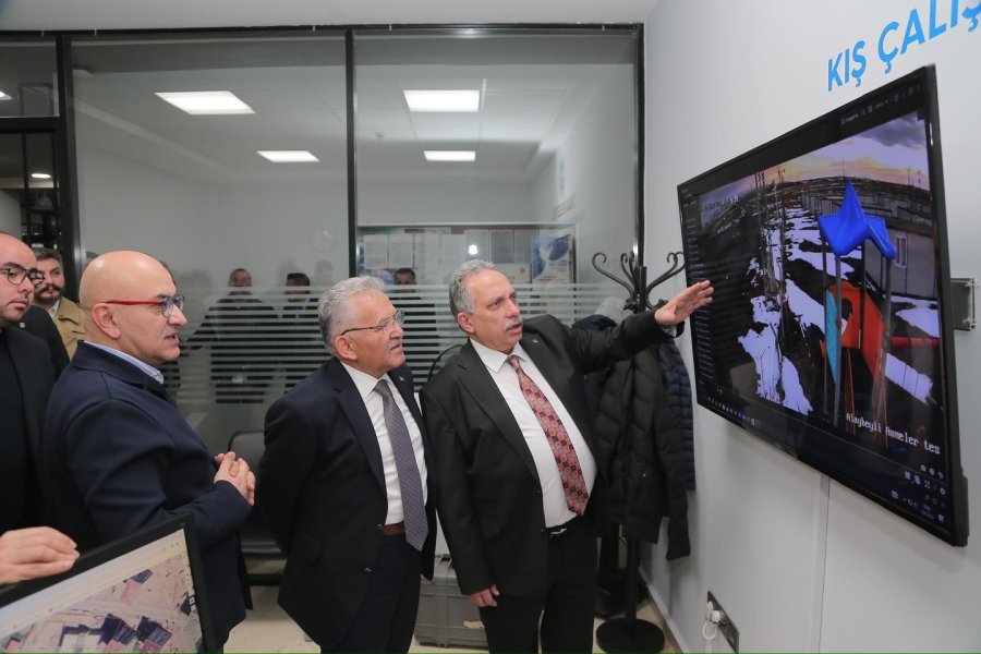 Başkan Büyükkılıç’tan Talas Belediyesi’ne Ziyaret