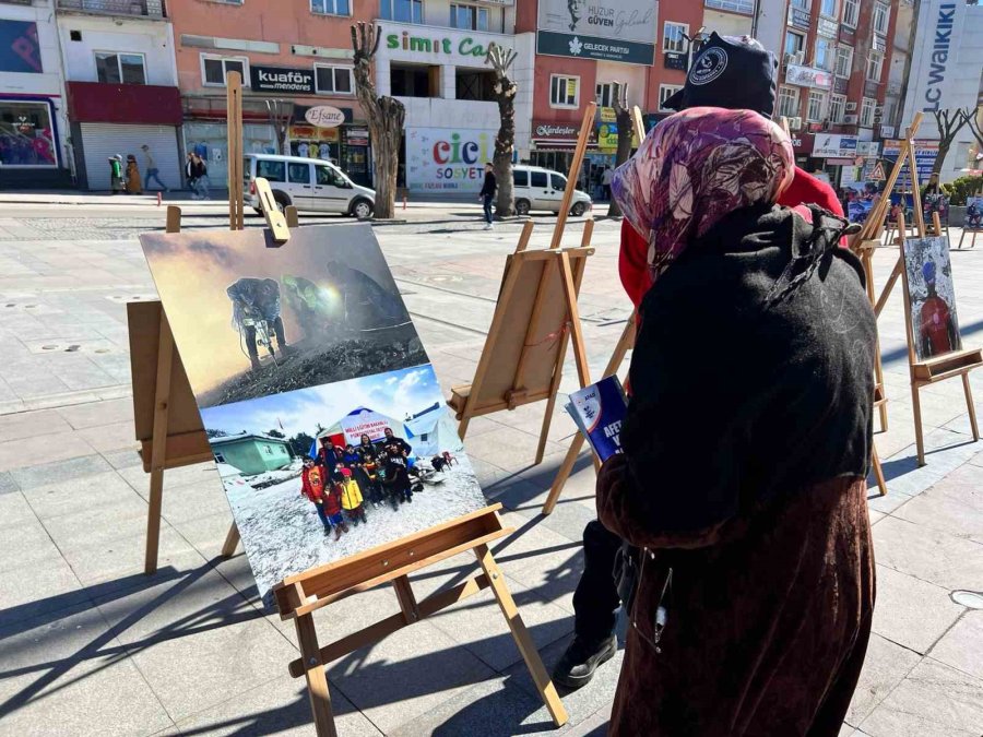 Afad’ın "deprem Fotoğraf Sergisi" Duygulandırdı