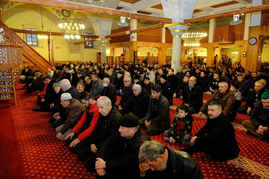 Akşehir’de “miraç Kandili” Coşkuyla İdrak Edildi