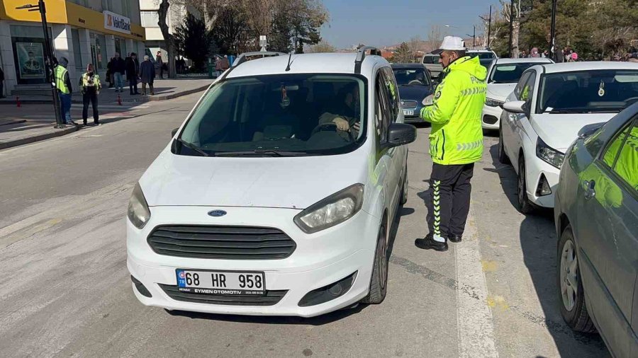 Aksaray’da 12 Saatlik Uygulamada Bin 200 Araç Denetlendi