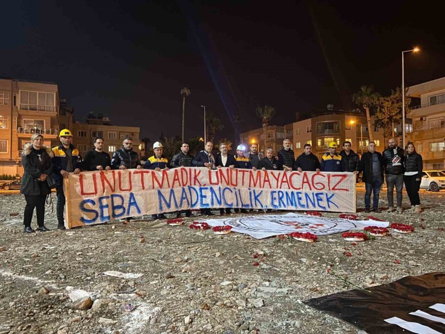 Karamanlı Madenciler Depremin Yıl Dönümünde Deprem Bölgesinde