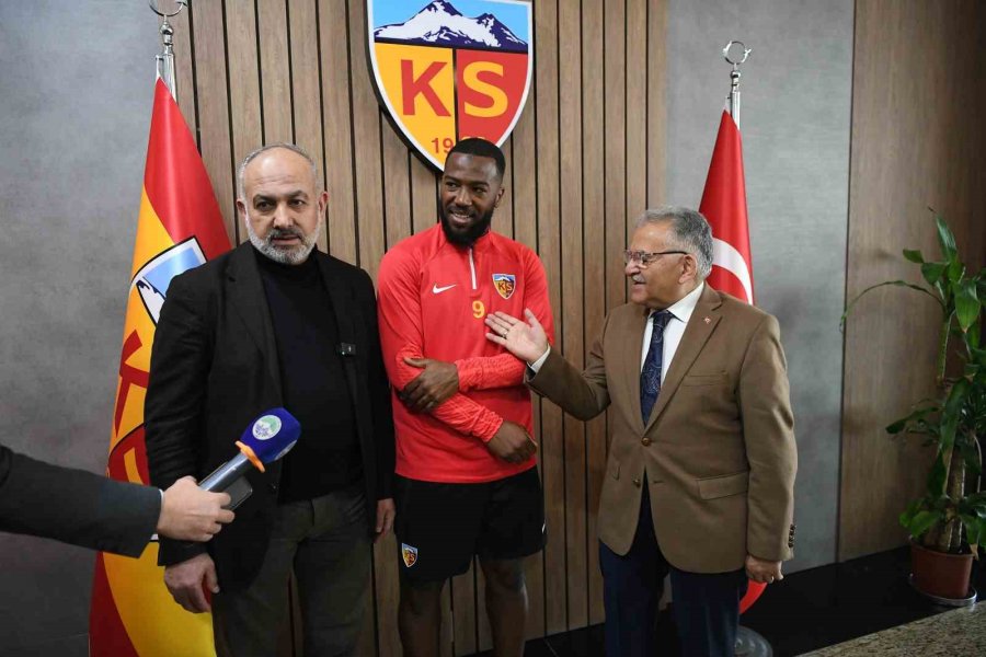 Başkan Büyükkılıç’tan Kayserispor’a “transfer Tahtası” Müjdesi