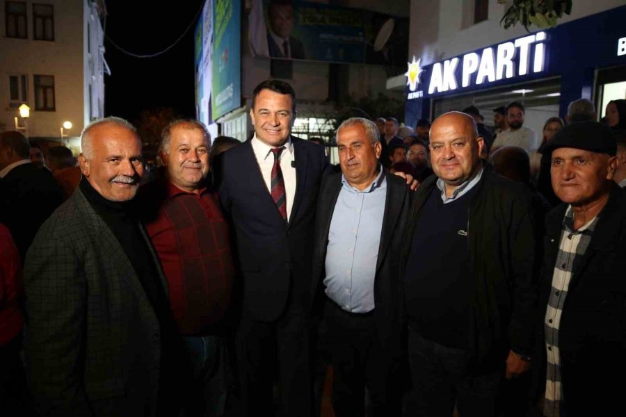 Ak Parti Kaş Belediye Başkan Adayı Mutlu Ulutaş Törenle Karşılandı