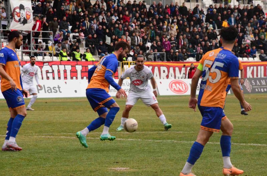 Tff 2. Lig: Karaman Fk: 2 - İskenderunspor: 2