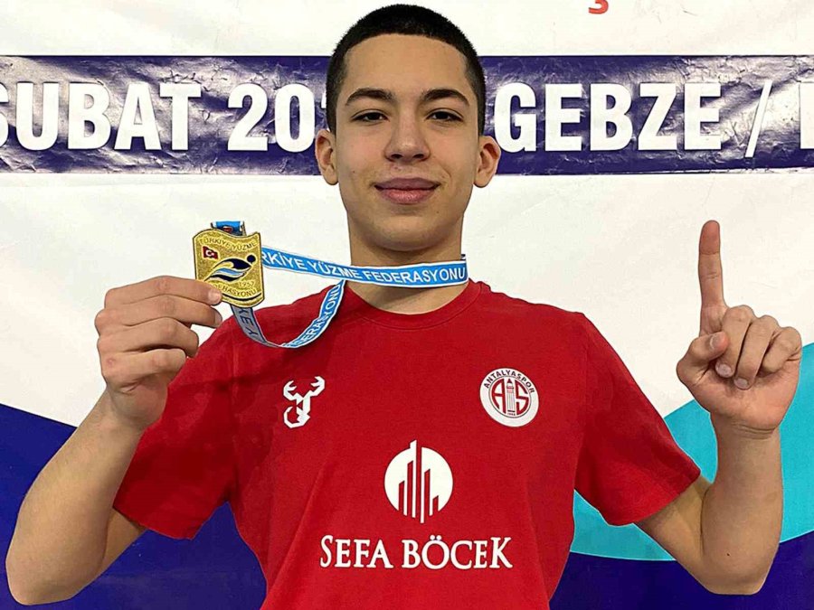 Antalyaspor Yüzme Takımı, 9 Madalya Ve 1 Milli Takım Vizesi Kazandı