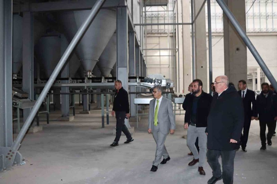 Vali Çelik: "bor Osb’ye Çok Ciddi Yatırım Talebi Var"