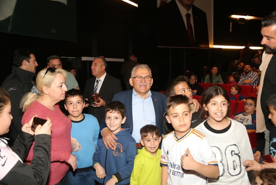 Büyükşehir’den "çocuklara Özel" Tiyatro