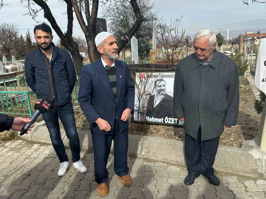İş Adamı Mehmet Özet Kabri Başında Anıldı
