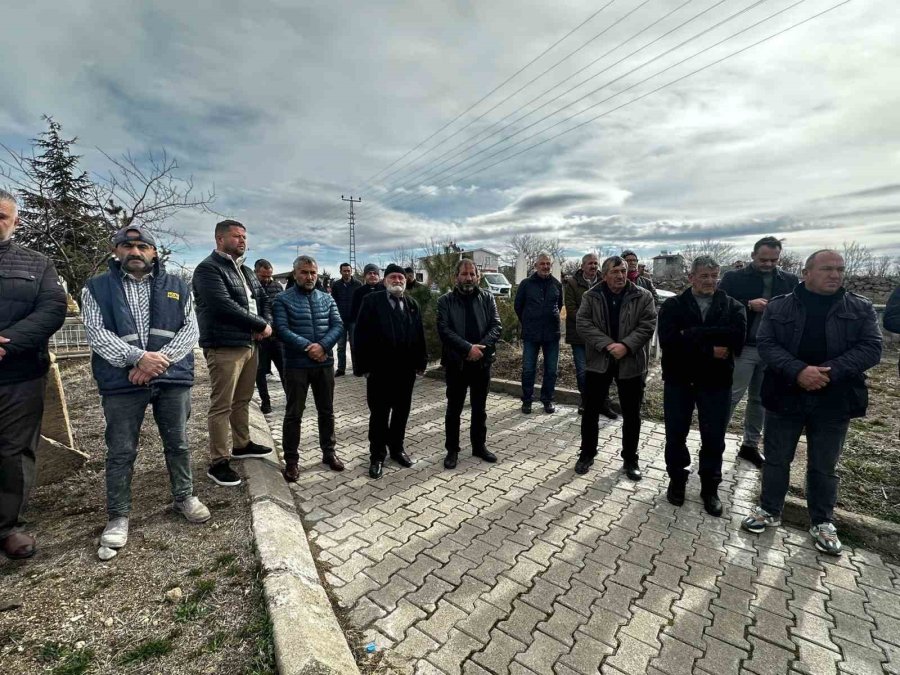 İş Adamı Mehmet Özet Kabri Başında Anıldı