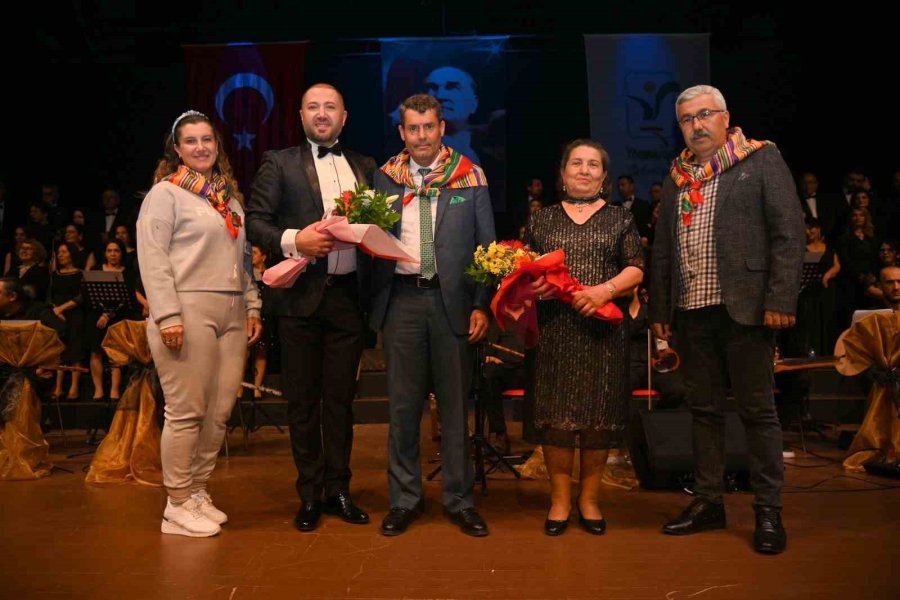 Manavgat Belediyesi Thm Korosundan Arabesk Konseri