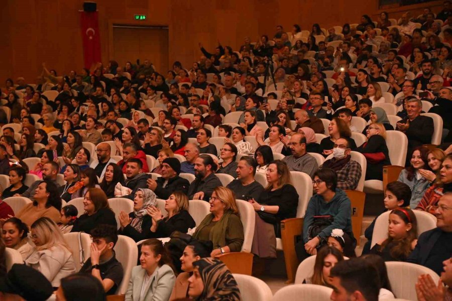 Manavgat Belediyesi Thm Korosundan Arabesk Konseri