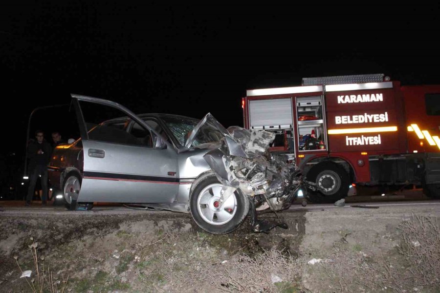 Otomobille Çarpışan Ambulans Devrildi: 5 Yaralı