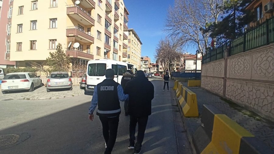 Konya’da Aranması Bulunan 77 Şahıs Yakalandı