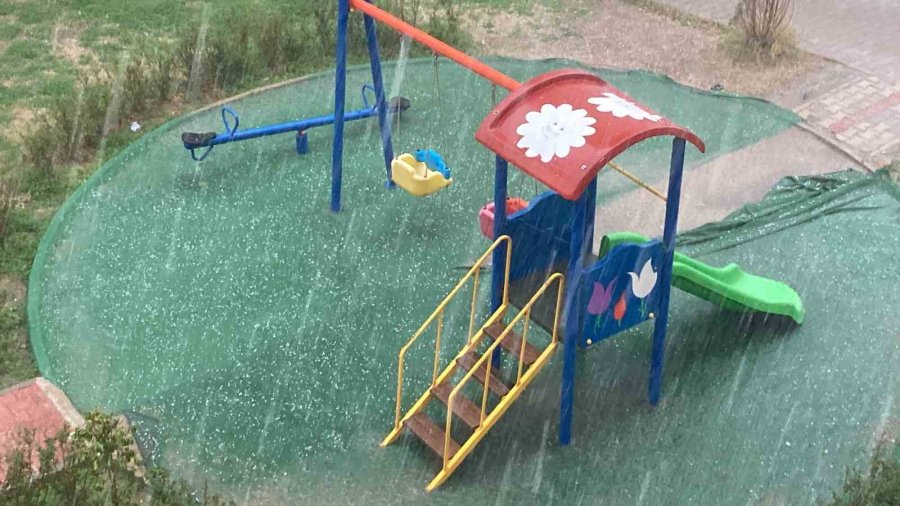 Mersin’de Dolu, Hortum Ve Sağanak Yağış Etkili Oldu