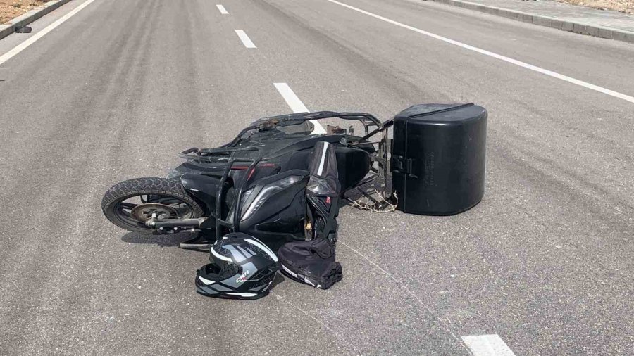 Karaman’da Otomobille Motosiklet Çarpıştı: 1 Yaralı