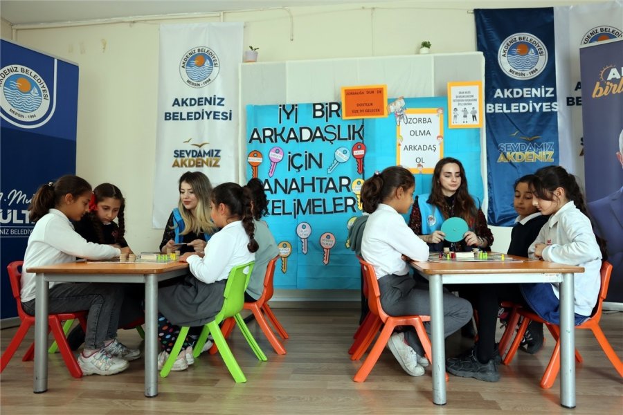 Mersin’de Çocuklara Akran Zorbalığına Karşı Farkındalık Eğitimi Düzenlendi