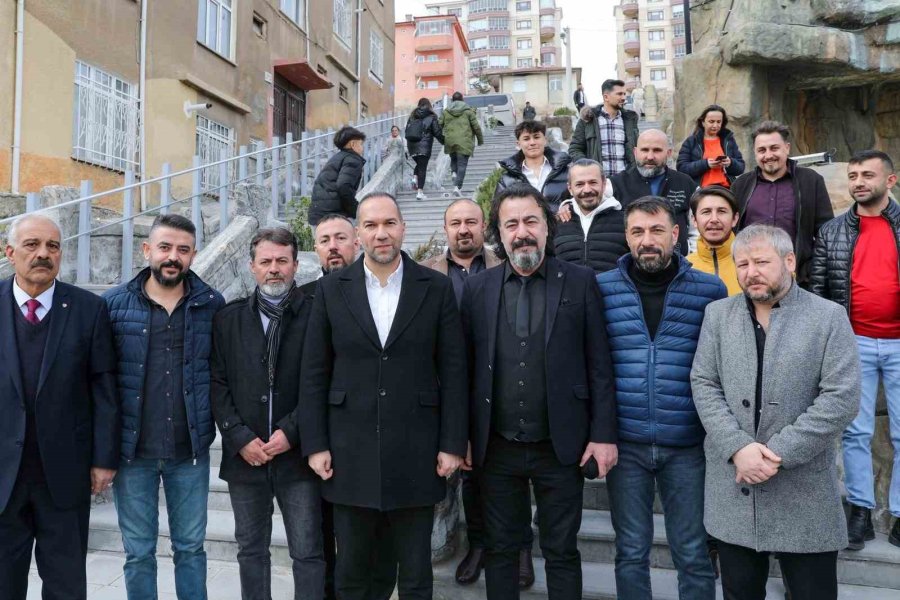 Başkan Özdemir, Güzellik Merkezi İşletmecileri Ve Bayan Kuaförlerini Ağırladı