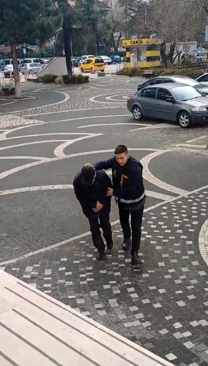 Konya’da Sahte İçki Üreten 1 Kişi Tutuklandı