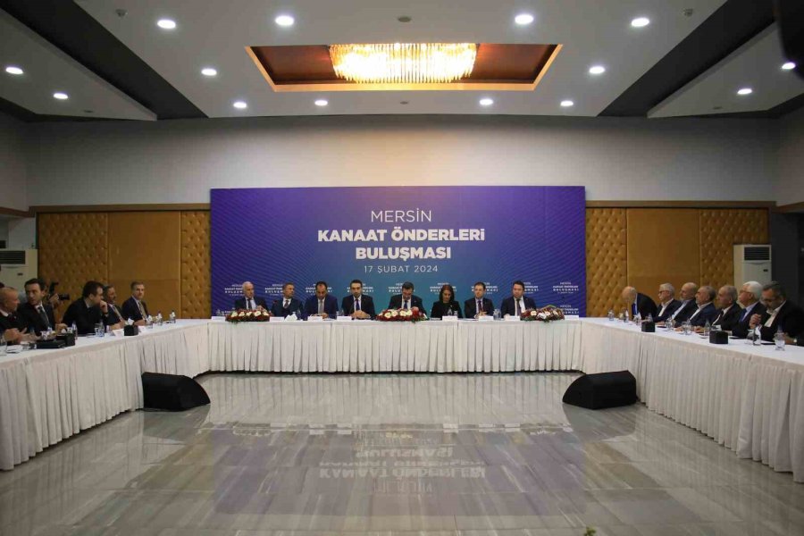 Cumhurbaşkanı Yardımcısı Yılmaz, Mersin’de Kanat Önderleriyle Bir Araya Geldi