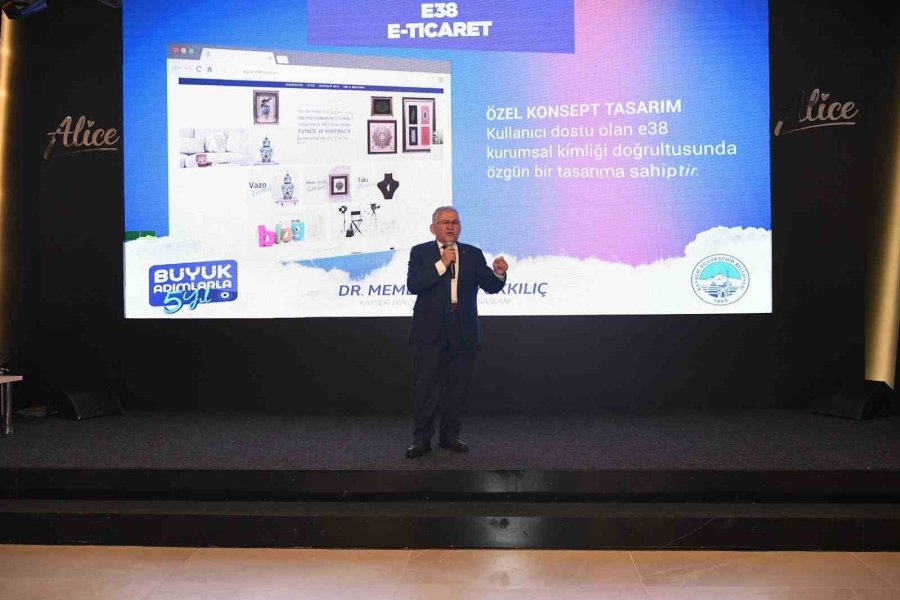 Büyükkılıç: "insana Hizmet Etmek İbadettir, Sizlere Aşk İle Çalışan Yorulmaz"