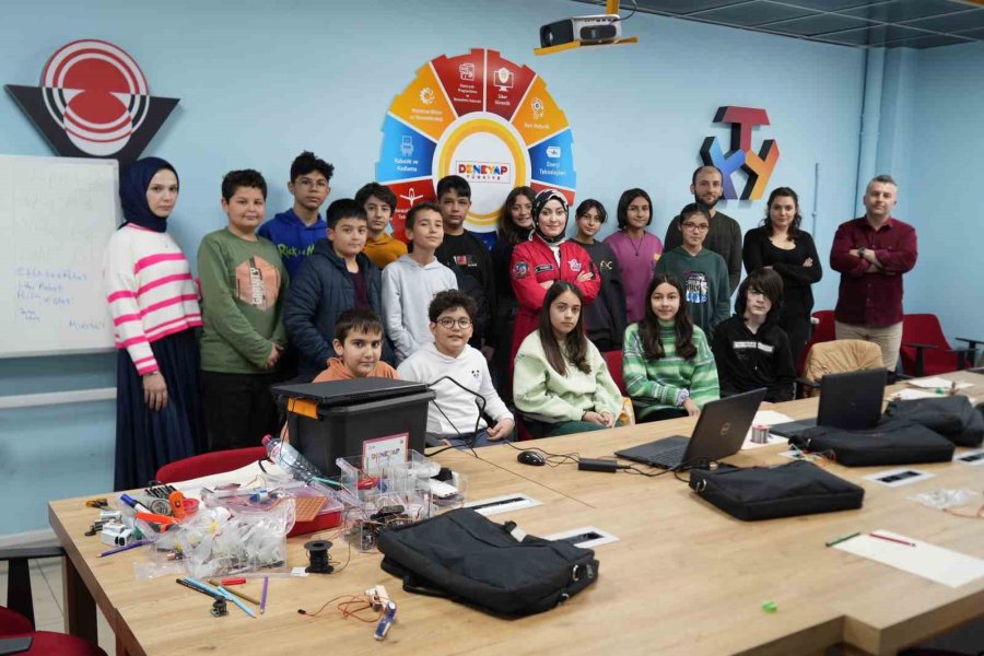 Geleceğin Bayraktarları Bu Atölyelerde Yetişiyor