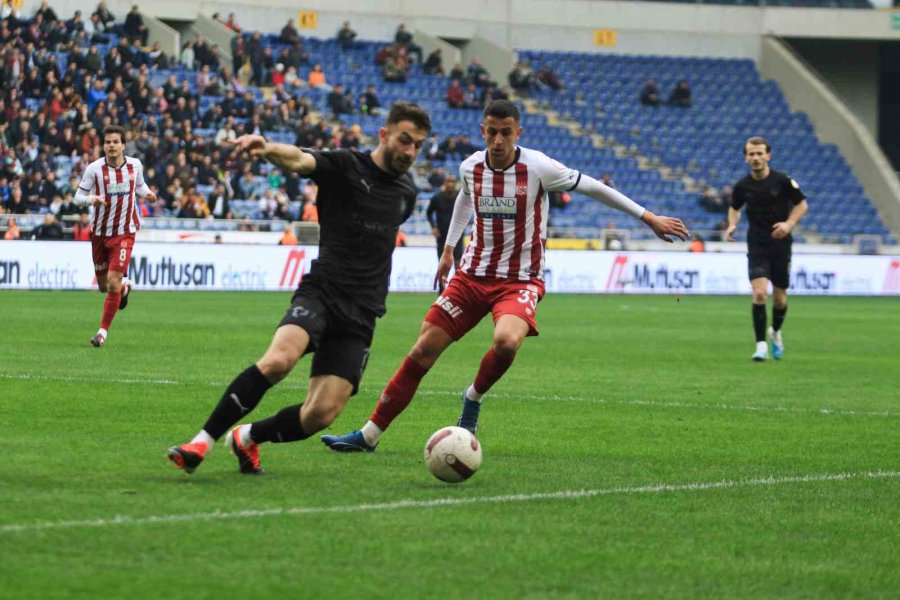 Trendyol Süper Lig: Hatayspor: 0 - Sivasspor: 1 (ilk Yarı)