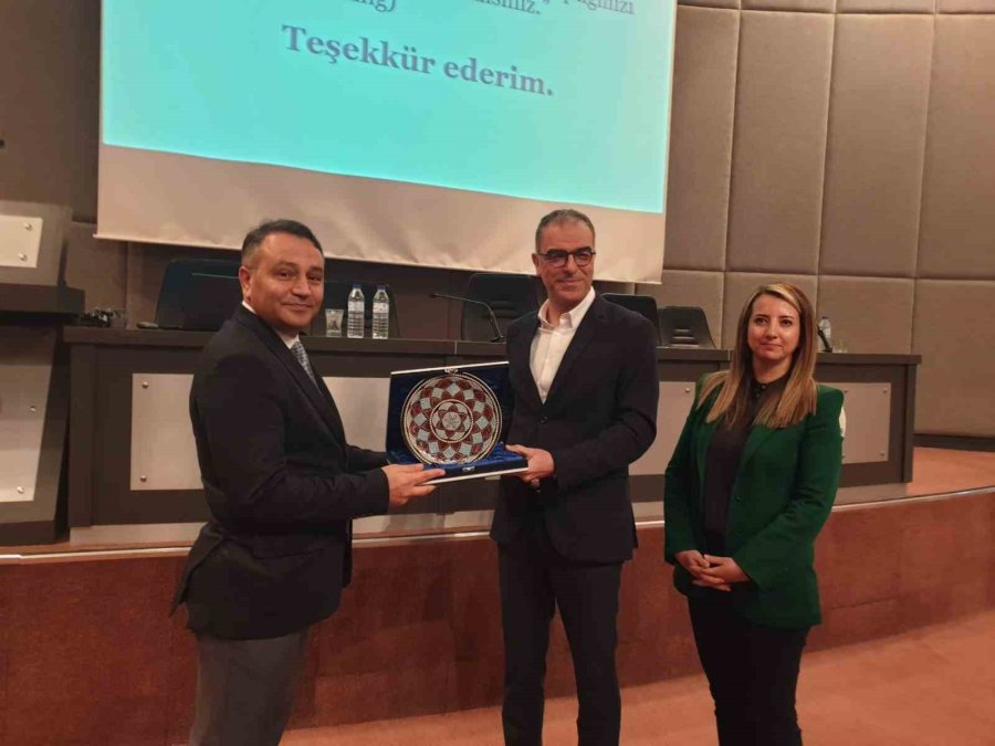 Büyükşehir Belediyesi’nden Teknik Personelin Hukuki Sorumlulukları Semineri