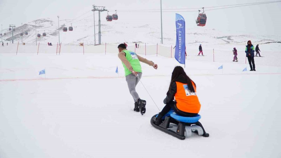 ‘artık Çekilmez Oldun’ Kızak Yarışmasında Eşler Doyasıya Eğlendi