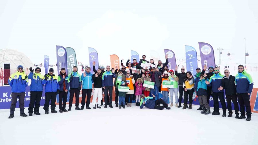 ‘artık Çekilmez Oldun’ Kızak Yarışmasında Eşler Doyasıya Eğlendi