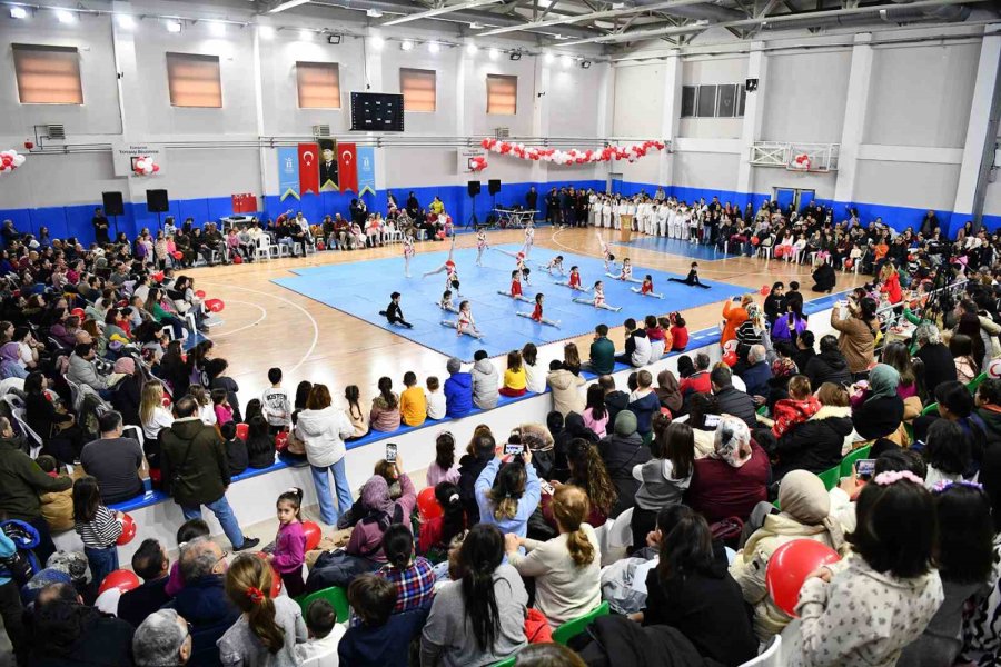 Güz Dönemi Kurslarının Kapanış Töreni Şölen Havasında Gerçekleşti