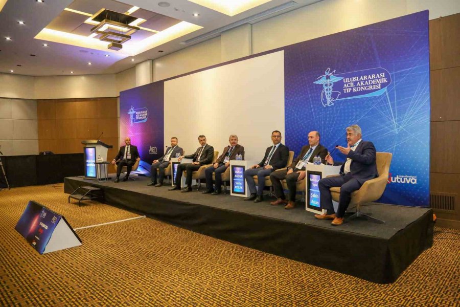 Uluslararası Acil Akademik Tıp Kongresi’ne Katılan Dosd Meram Yoğun İlgi Gördü