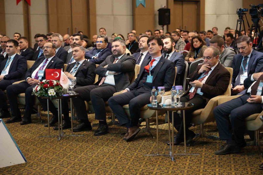 Konya’da ’ulusal Yün Ve Nanoteknoloji Çalıştayı’ Düzenlendi